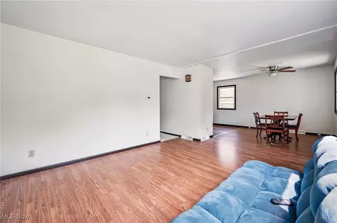 Living - 688 Cook Ave, Boardman, OH 44512 photo 3 of 3