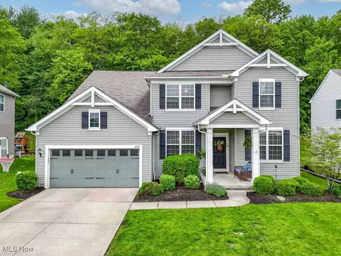 4824 Lake View Dr, Peninsula, OH 44264