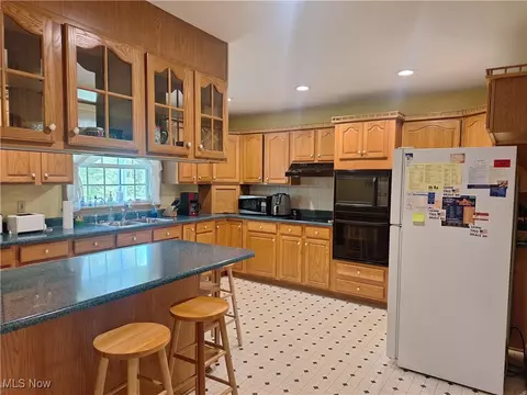16604 Old State Rd, Middlefield, OH 44062 photo 6