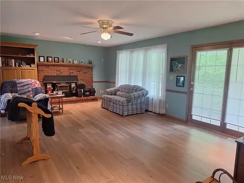 16604 Old State Rd, Middlefield, OH 44062 photo 12