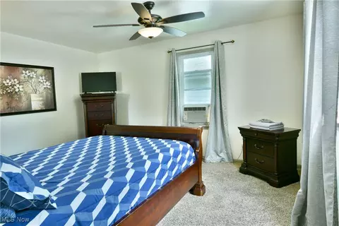 Bedroom - 90 Harvey St, Struthers, OH 44471 photo 9 of 13