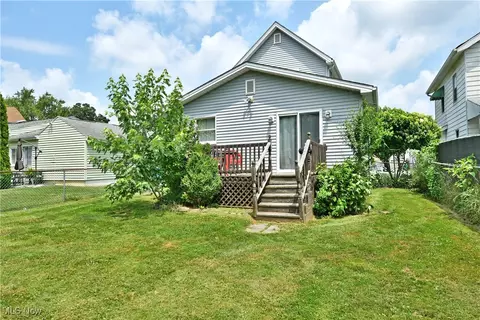 Exterior - 90 Harvey St, Struthers, OH 44471 photo 7 of 8