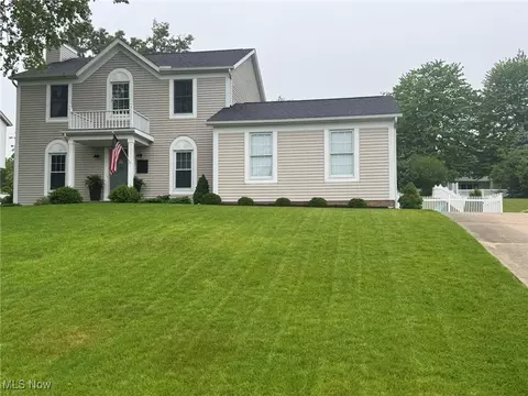 10957 Mogadore Ave NW, Uniontown, OH 44685