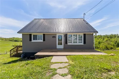 60620 Main St, Jacobsburg, OH 43933