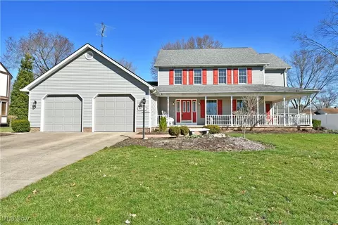 5120 Sabrina Ln NW, Warren, OH 44483