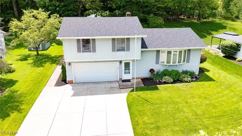 10128 Belmeadow Dr, Twinsburg, OH 44087