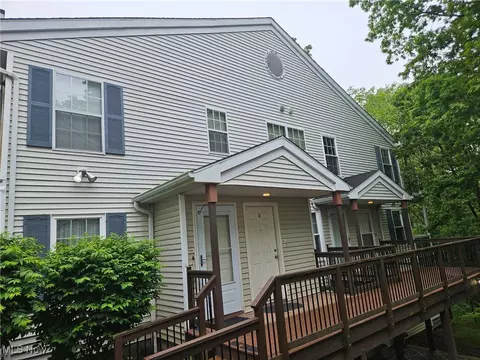 1808 Stoney Run Cir, Broadview Heights, OH 44147