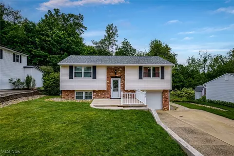474 Riverview St, Canal Fulton, OH 44614