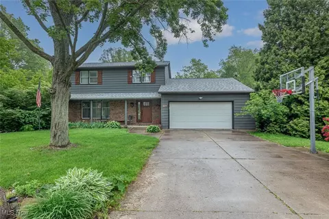 357 Leatherman Rd, Wadsworth, OH 44281 photo 2