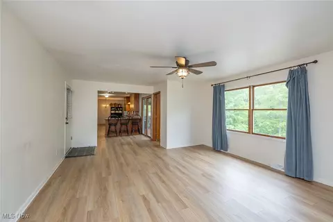 357 Leatherman Rd, Wadsworth, OH 44281 photo 16