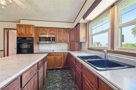 3910 Dayton Springfield Rd, Springfield, OH 45502 photo 11