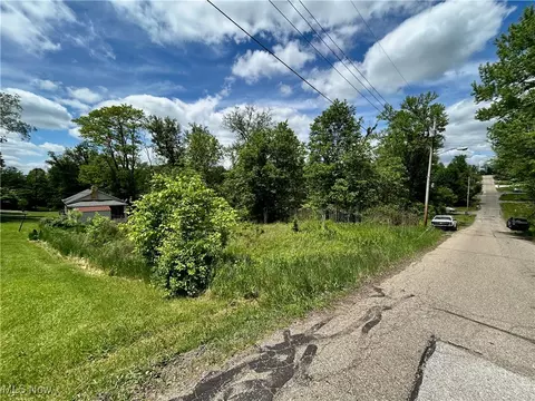 tbd Ellsworth St, Wintersville, OH 43953
