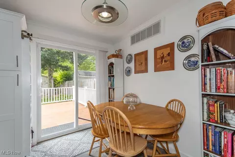 Dining - 320 E 210th St, Euclid, OH 44123 photo 1 of 2