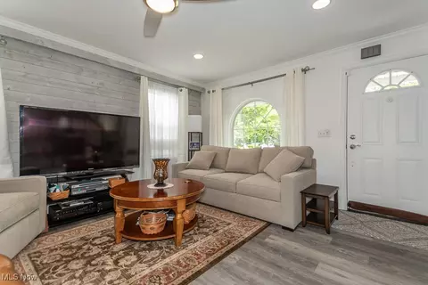 Living - 320 E 210th St, Euclid, OH 44123 photo 2 of 5