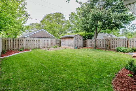 Exterior - 320 E 210th St, Euclid, OH 44123 photo 3 of 9