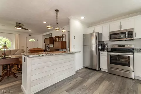 Kitchen - 320 E 210th St, Euclid, OH 44123 photo 2 of 5