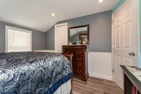 Bedroom - 320 E 210th St, Euclid, OH 44123 photo 2 of 6