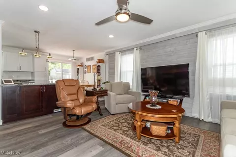 Living - 320 E 210th St, Euclid, OH 44123 photo 3 of 5