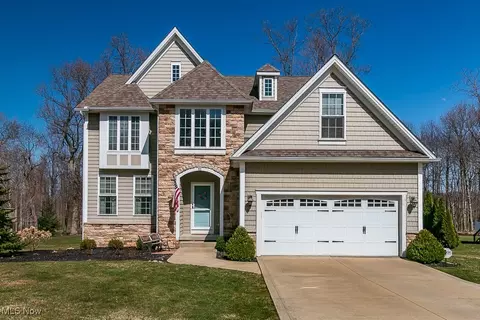12095 Summerwood Dr, Concord, OH 44077