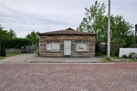 12909 Firsby Ave, Cleveland, OH 44135