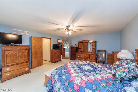 239 Hemlock Dr, Elyria, OH 44035 photo 27