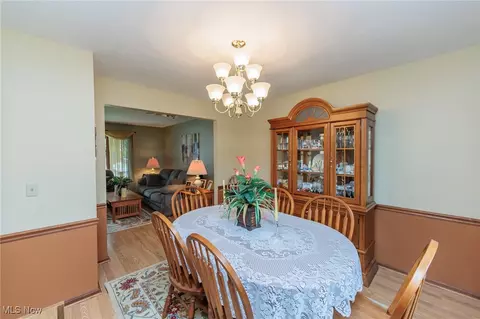 239 Hemlock Dr, Elyria, OH 44035 photo 9