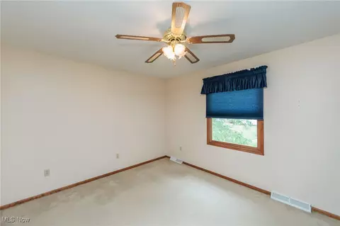 239 Hemlock Dr, Elyria, OH 44035 photo 34