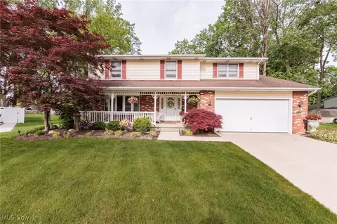 239 Hemlock Dr, Elyria, OH 44035