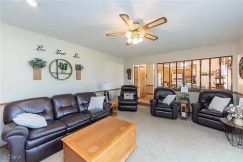 239 Hemlock Dr, Elyria, OH 44035 photo 22