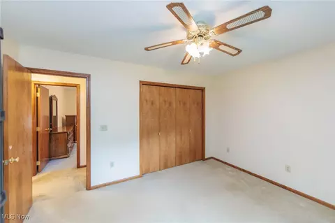 239 Hemlock Dr, Elyria, OH 44035 photo 36