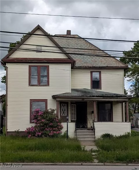 179 N Lyman St, Wadsworth, OH 44281