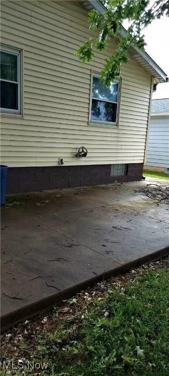 Exterior - 564 Stephens Rd, Akron, OH 44312 photo 1 of 2