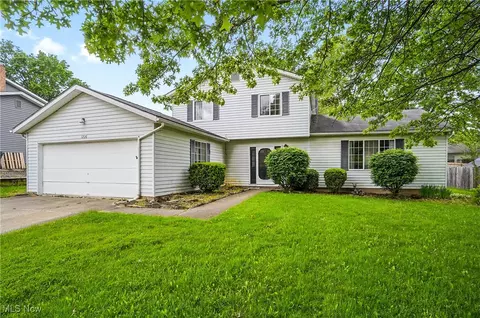 1226 Kirkwall Dr, Copley, OH 44321
