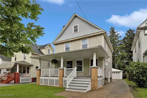 1541 Cordova Ave, Lakewood, OH 44107
