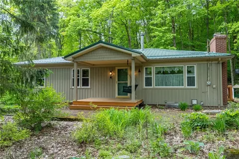 17444 Old State Rd, Middlefield, OH 44062
