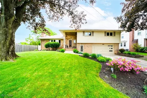 2545 Knollwood Ave, Poland, OH 44514