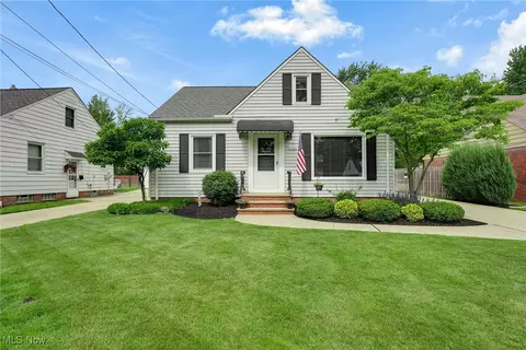 1162 Washington Blvd, Mayfield Heights, OH 44124