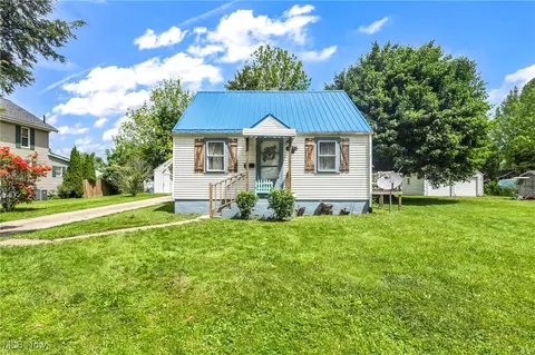 2219 20th St NE, Canton, OH 44705
