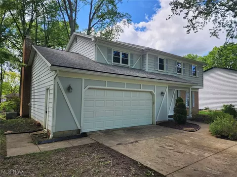 Exterior - 7556 Jaguar Dr, Boardman, OH 44512 photo 2 of 3