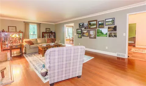 2885 Mill Gate Dr, Willoughby Hills, OH 44094 photo 7