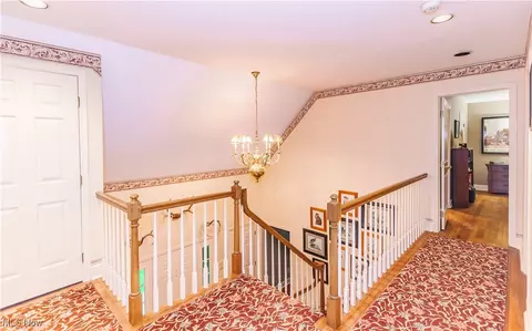 2885 Mill Gate Dr, Willoughby Hills, OH 44094 photo 6