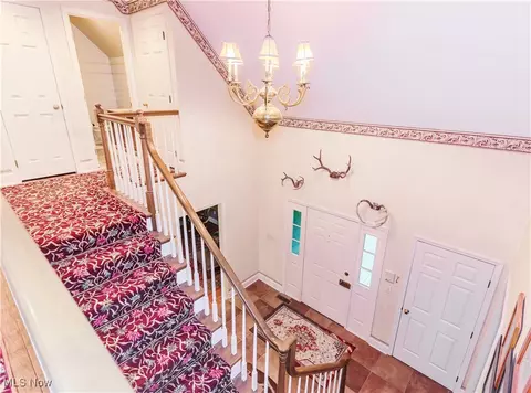 2885 Mill Gate Dr, Willoughby Hills, OH 44094 photo 5