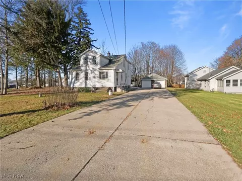 3000 Spitler Rd, Youngstown, OH 44514