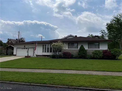 4621 Hilland Rd, Cleveland, OH 44109
