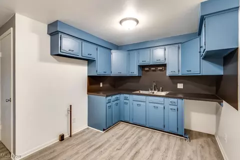 2318 3rd St SE, Canton, OH 44707 photo 7