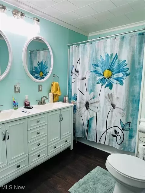 Bath - 418 Main St, Philo, OH 43771 photo 2 of 4