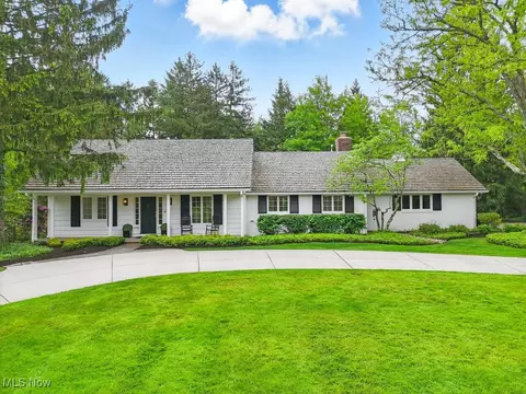 19 Brandywood Dr, Pepper Pike, OH 44124