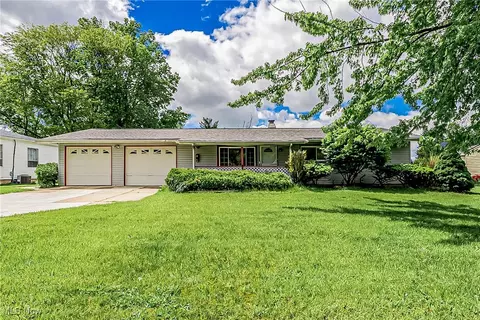 23340 Comstock Rd, Bedford Heights, OH 44146