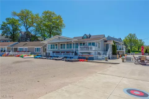13005 W Lake Rd, Vermilion, OH 44089