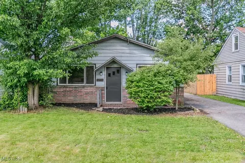 1294 E 345 St, Eastlake, OH 44095